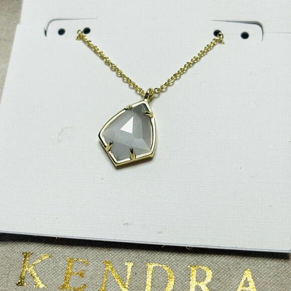 KENDRA SCOTT 14K Gold Plated Cory Pendant Necklace in Ivory Mother of Pearl - Picture 4 of 6